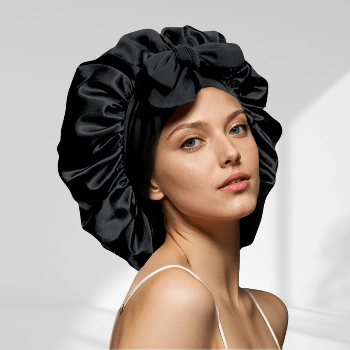 Fabrisa Shine™ Bonnet